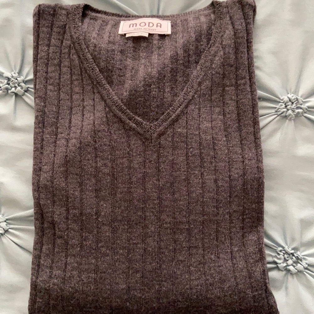 MODA Made in Italy men’s sweater size large. Gray